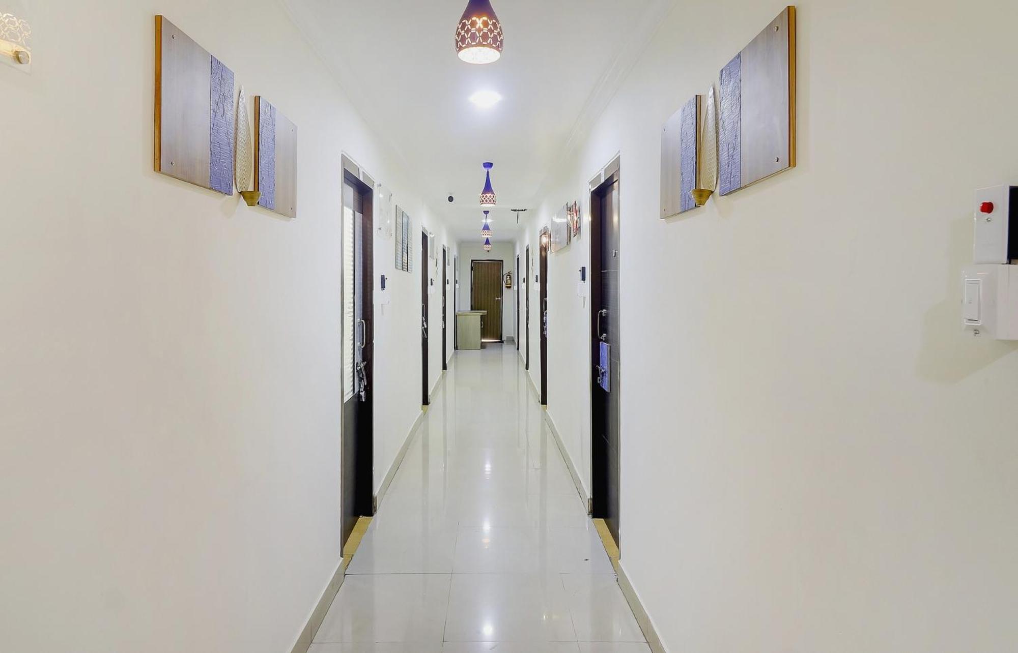 Super Hotel O Relax Grand Near Snow World Хидерабад Екстериор снимка